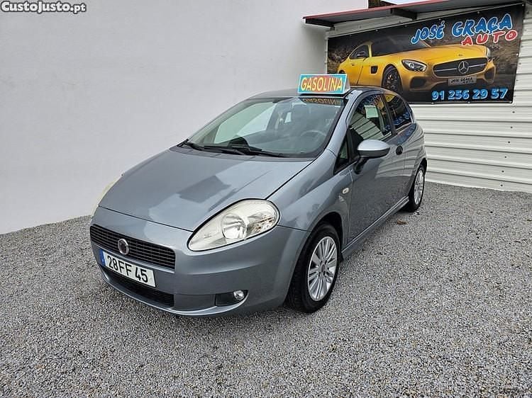 Cinza Usado 2008 Fiat Grande Punto Sport Citadino | € 2.750 (Super Preço) - Imagem 1/1