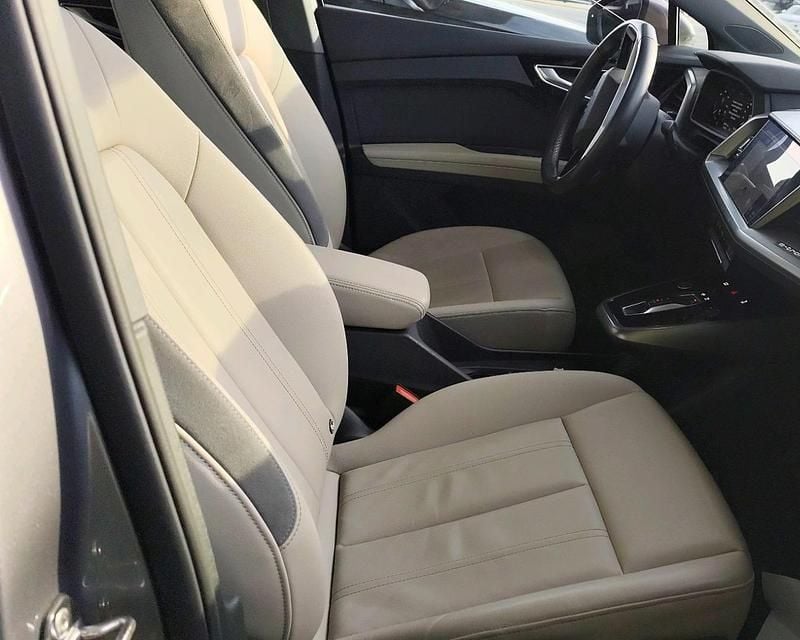 Usado Audi Q4 Sportback e-tron Design 210 kW (286 HP) 2022 Cinzento SUV