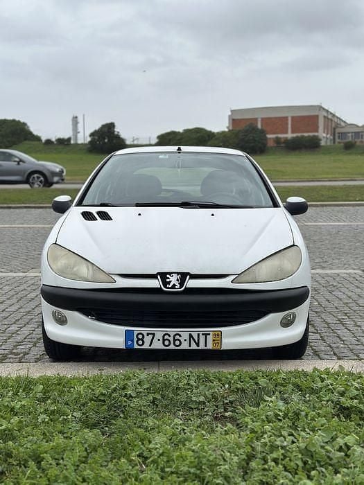Usado 1999 Peugeot 206 | € 1.100 (Bom preço) - Imagem 1/4