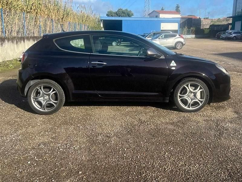 Preto Usado 2010 Alfa Romeo MiTo Citadino | € 11.000 - Imagem 1/4
