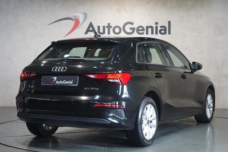 Usado Audi A3 110 HP (80 kW) 2021 Preto Carrinha