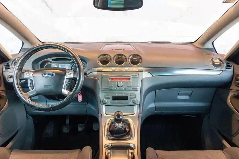 Usado Ford S-MAX Titanium 125 HP (91 kW) 2007 Cinzento Monovolume