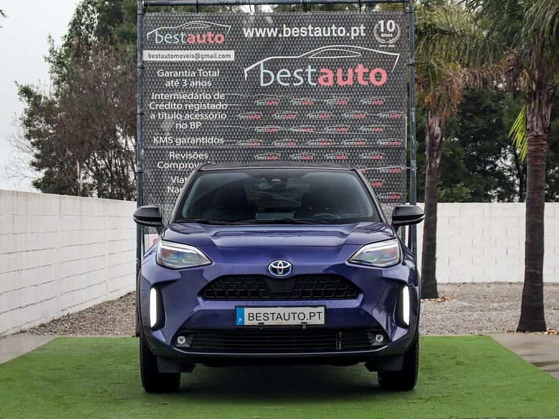 Usado Toyota Yaris Hybrid 116 HP (85 kW) 2022 Azul