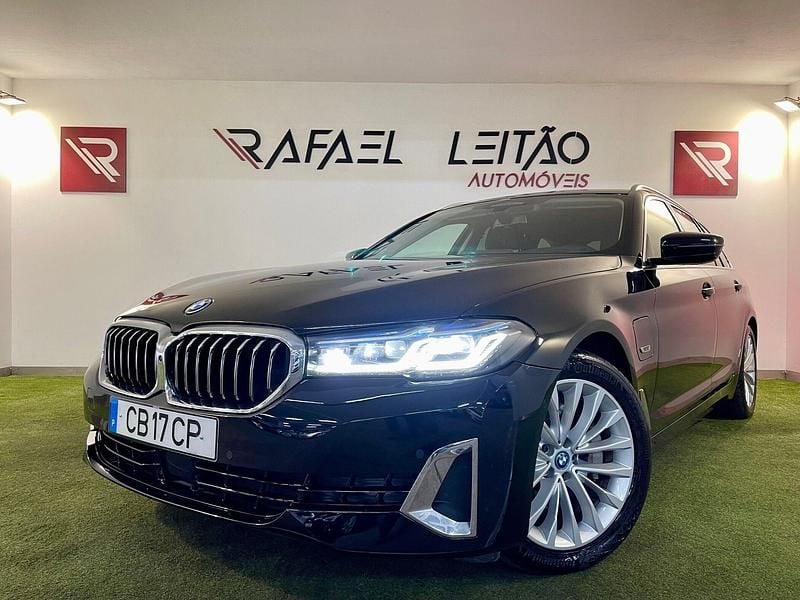 Preto Usado 2021 BMW 530 Luxury Line Carrinha | € 29.500 - Imagem 1/4