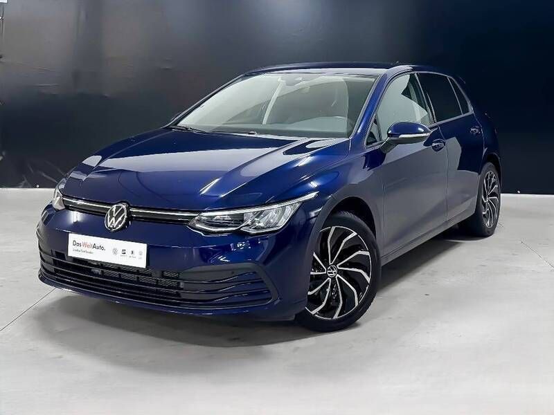 Azul Usado 2024 VW Golf VIII | € 29.990 (Caro) - Imagem 1/4