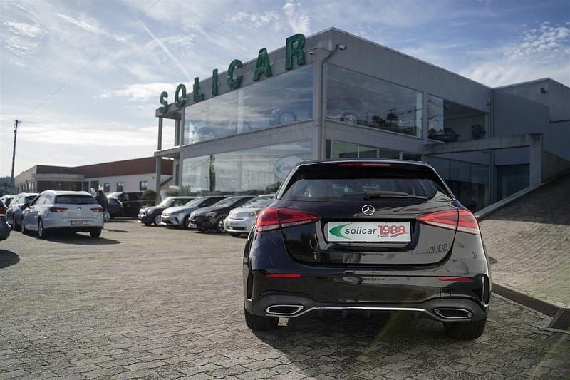 Usado Mercedes A180 AMG line 116 HP (85 kW) 2018 Preto Citadino