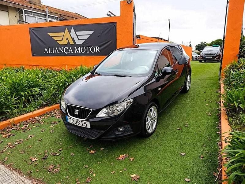 Preto Usado 2010 Seat Ibiza Citadino | € 5.500 (Preço justo) - Imagem 1/4