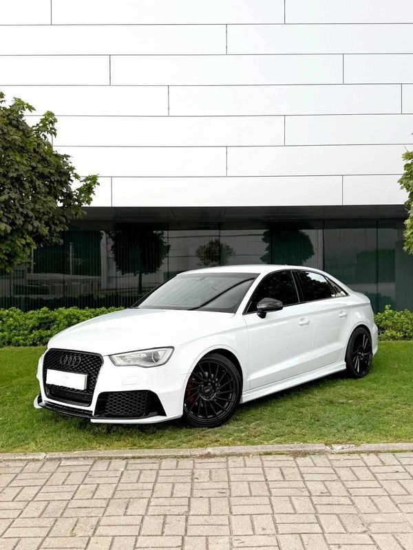 Branco Usado 2014 Audi A3 S-Line Sedan | € 21.250 - Imagem 1/4