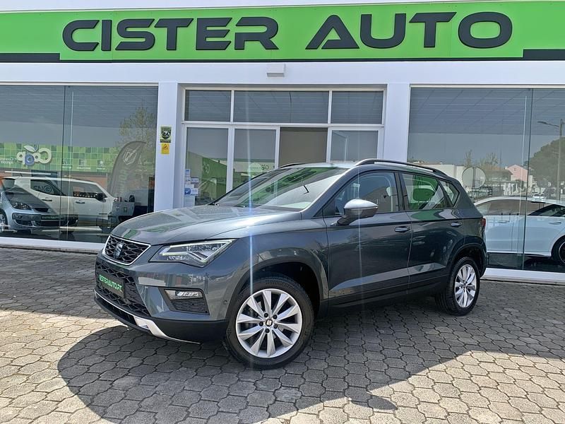 Cinzento Usado 2019 Seat Ateca Style SUV | € 18.990 (Preço justo) - Imagem 1/4
