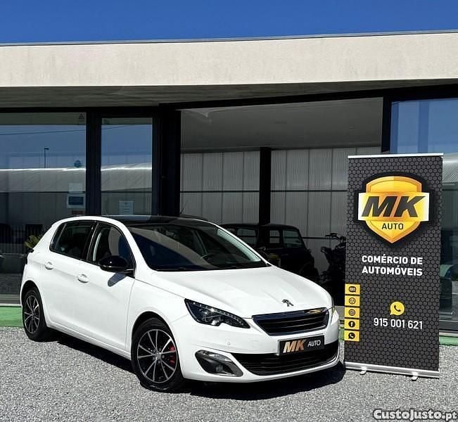 Branco Usado 2016 Peugeot 308 Allure Citadino | € 15.500 (Preço elevado) - Imagem 1/1