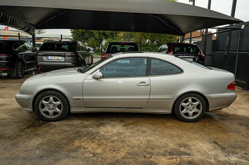 Usado Mercedes CLK230 Avantgarde 193 HP (141 kW) 2000 Cinza Cabrios
