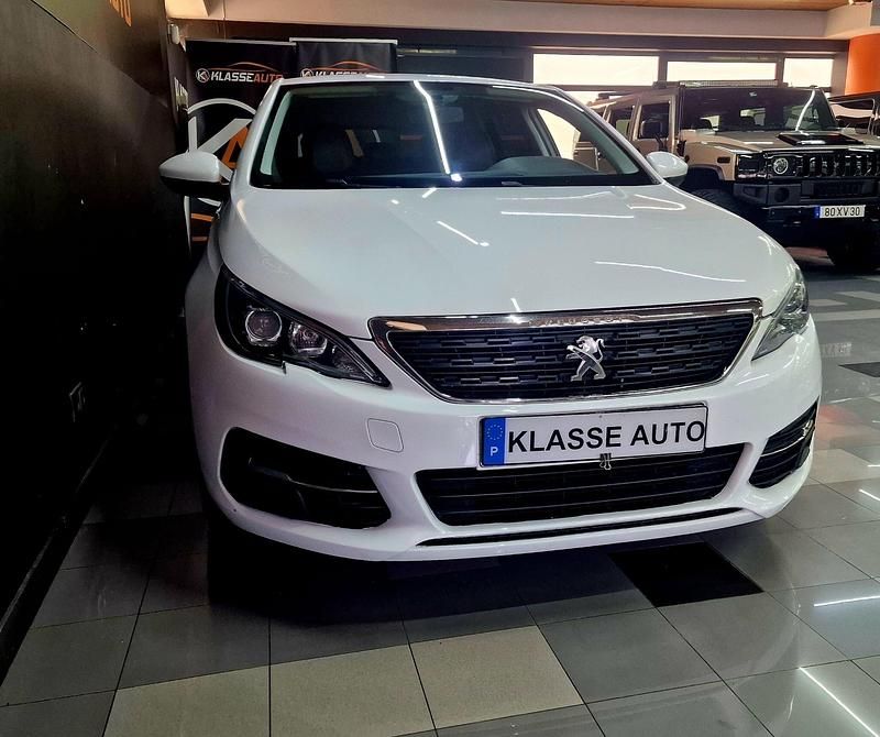Usado Peugeot 308 Allure 130 HP (95 kW) 2019 Branco Carrinha