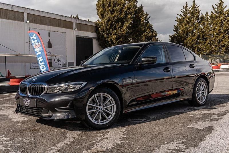 Usado 2019 BMW 330e iPerformance Sedan | € 25.500 (Bom preço) - Imagem 1/4