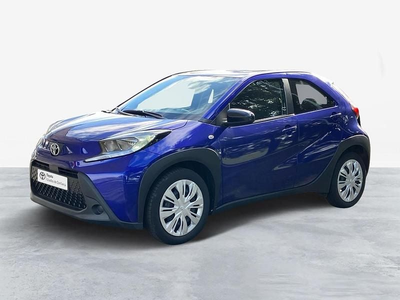 Azul (pintura metalizada) Usado 2023 Toyota Aygo X-play Citadino | € 16.750 (Preço justo) - Imagem 1/4