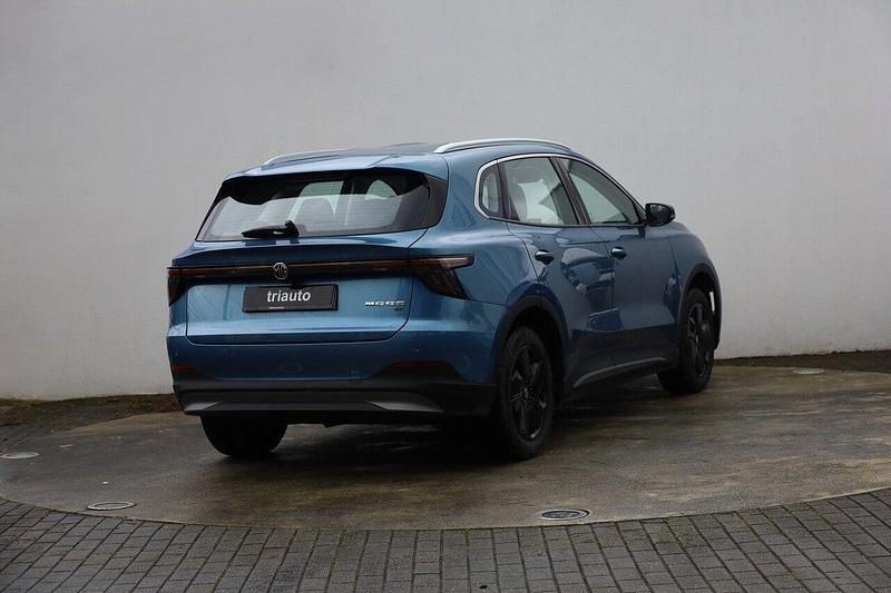 Usado MG ZS Comfort 125 kW (170 HP) 2025 Azul SUV