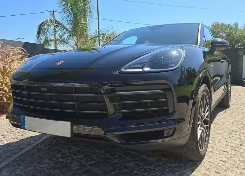Preto Usado 2022 Porsche Cayenne SUV | € 115.000 - Imagem 1/4