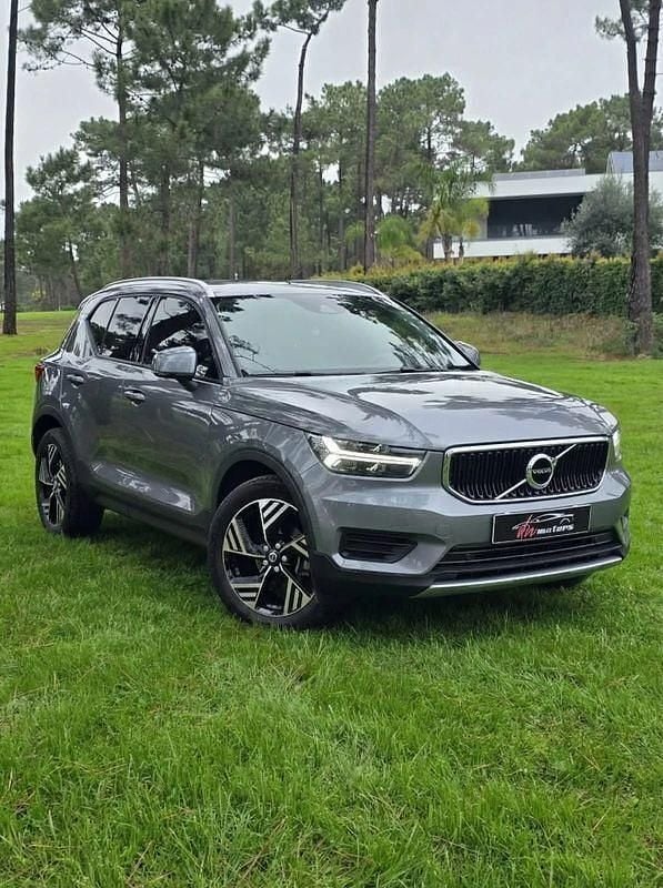 Cinza Usado 2019 Volvo XC40 SUV | € 26.990 (Preço justo) - Imagem 1/4