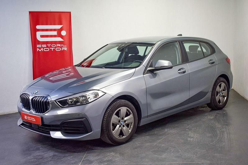 Cinza Usado 2022 BMW 116 Advantage Citadino | € 20.950 (Bom preço) - Imagem 1/4