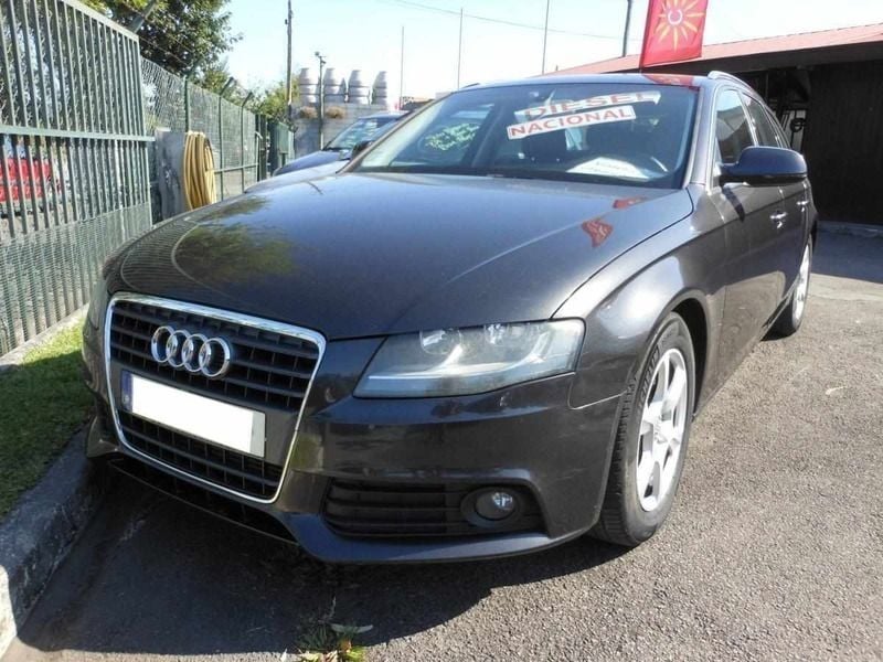 Cinzento Usado 2010 Audi A4 Carrinha | € 12.900 (Preço justo) - Imagem 1/4