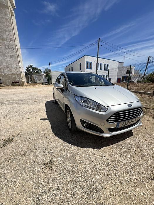 Usado 2015 Ford Fiesta Titanium Citadino | € 9.000 (Preço elevado) - Imagem 1/4