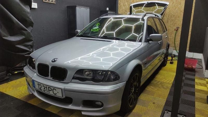 Usado 2001 BMW 320 Sedan | € 3.000 (Super Preço) - Imagem 1/4