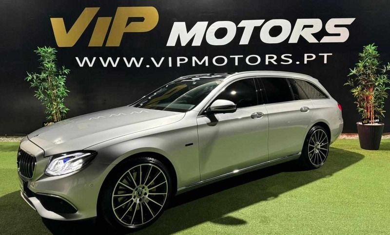 Cinzento Usado 2019 Mercedes E300 Carrinha | € 33.900 (Bom preço) - Imagem 1/4