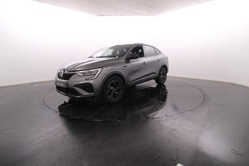 Cinzento Usado 2024 Renault Arkana SUV | € 33.950 - Imagem 1/4