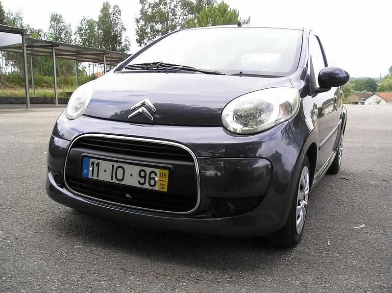 Cinzento Usado 2009 Citroën C1 Citadino | € 4.450 (Preço justo) - Imagem 1/4
