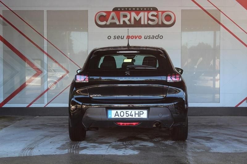 Usado Peugeot 208 Active 75 HP (55 kW) 2022 Preto Citadino