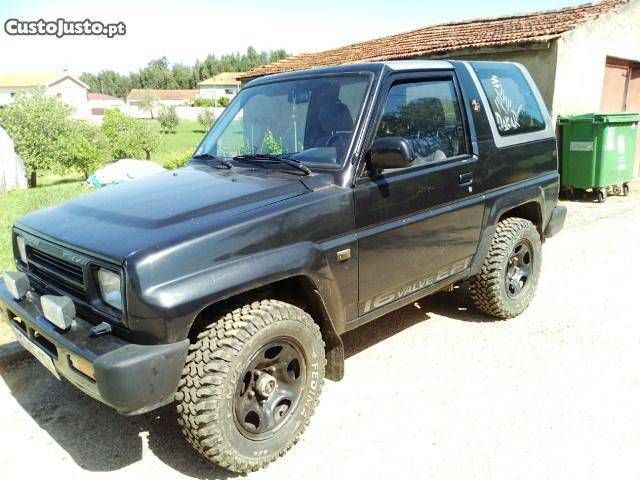 Daihatsu rocky f300