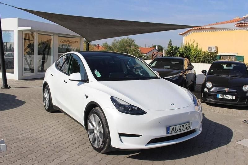 Branco Usado 2022 Tesla Model Y SUV | € 33.500 (Preço justo) - Imagem 1/4