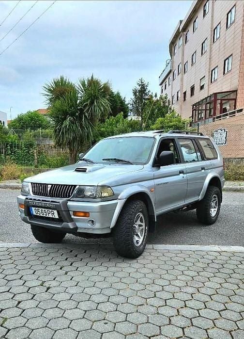 Usado 2000 Mitsubishi Pajero SUV | € 13.000 - Imagem 1/4