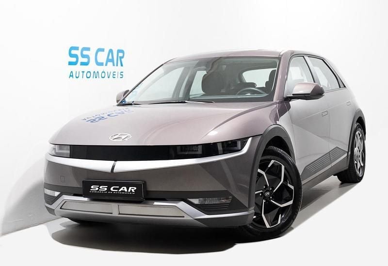 Verde claro Usado 2022 Hyundai Ioniq 5 Premium SUV | € 27.950 (Bom preço) - Imagem 1/4