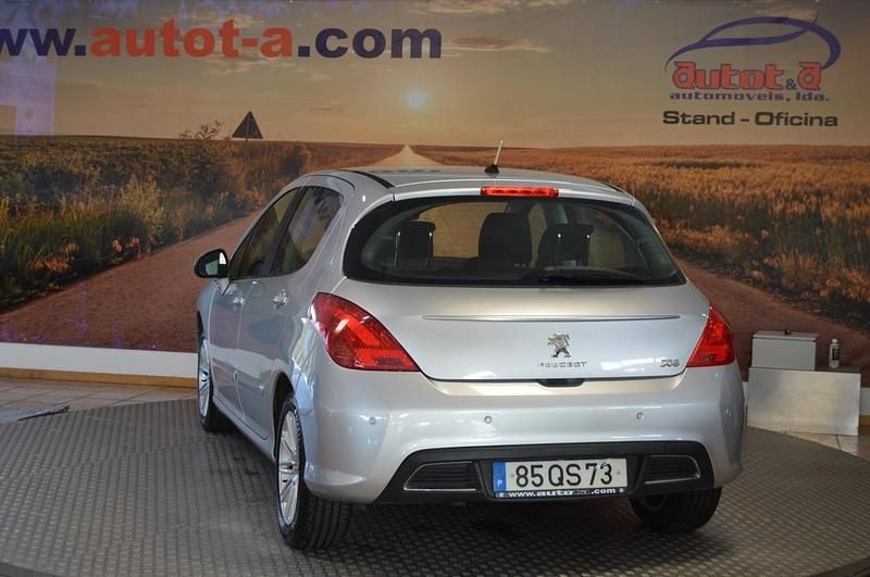 Usado Peugeot 308 Active 92 HP (67 kW) 2012 Cinza