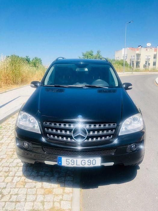 Usado 2007 Mercedes ML280 SUV | € 17.500 - Imagem 1/4