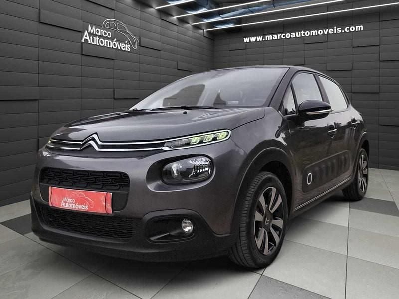 Cinzento Usado 2019 Citroën C3 PureTech Citadino | € 13.350 (Preço justo) - Imagem 1/4