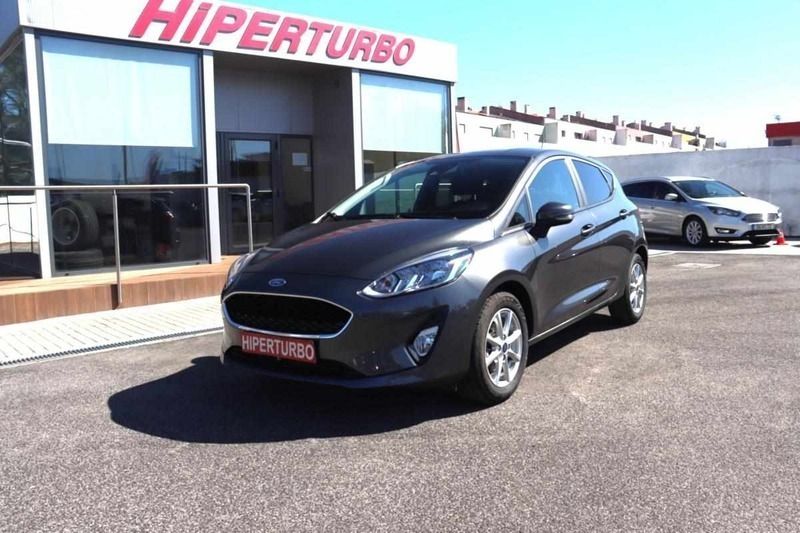 Cinzento Usado 2019 Ford Fiesta Business Edition Citadino | € 12.900 (Preço justo) - Imagem 1/4