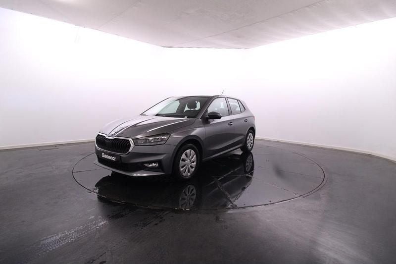 Cinza Usado 2023 Skoda Fabia Selection | € 17.450 (Preço elevado) - Imagem 1/4