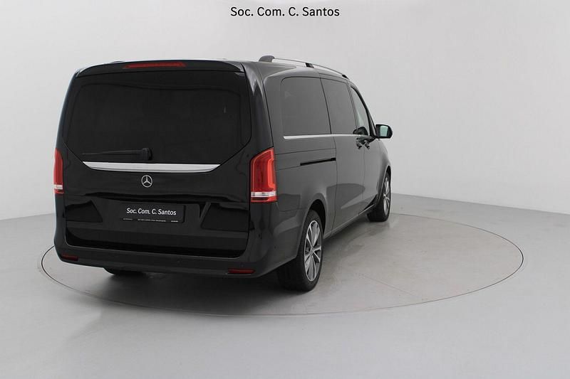 Usado Mercedes V250 Avantgarde 190 HP (139 kW) 2024 Preto Monovolume