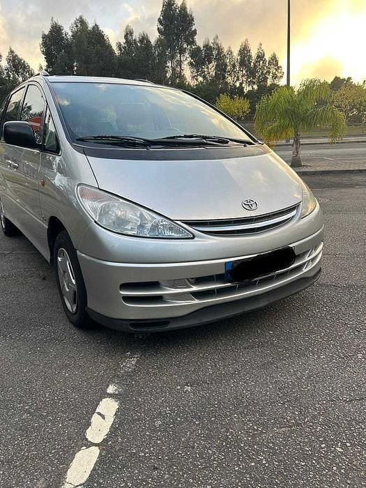 Usado 2003 Toyota Previa Monovolume | € 12.750 - Imagem 1/4