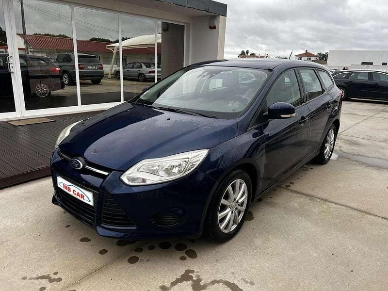 Usado Ford Focus 105 HP (77 kW) 2013 Azul
