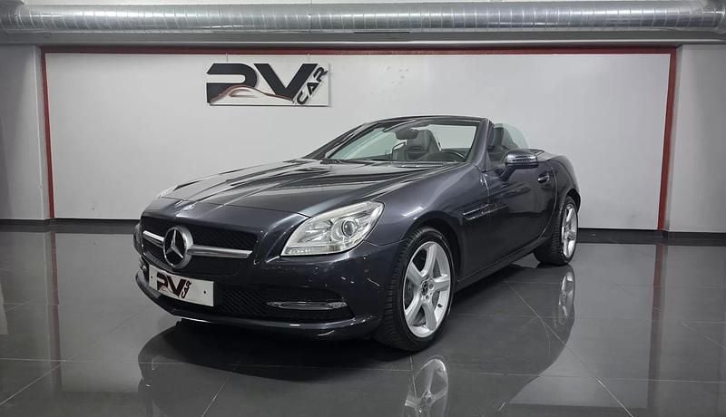 Cinzento Usado 2014 Mercedes SLK250 Cabrios | € 26.990 - Imagem 1/4