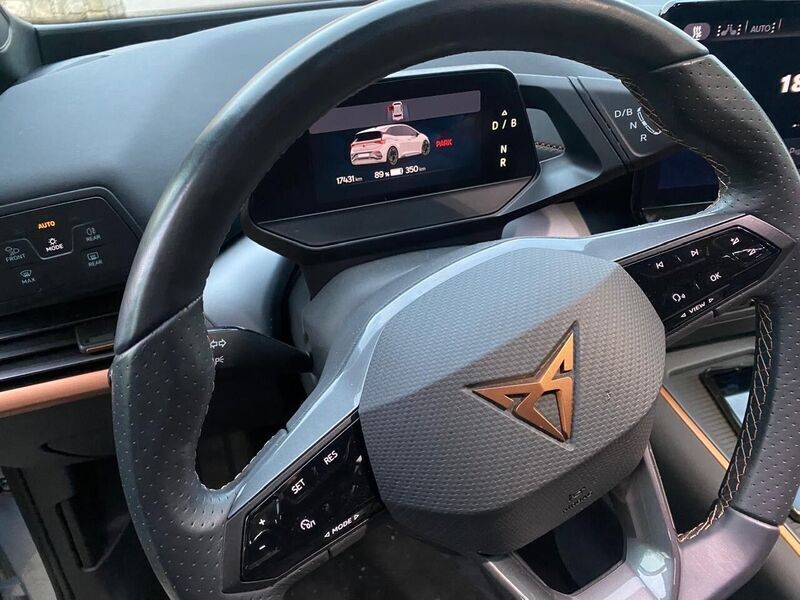 Usado Cupra Born 150 kW (204 HP) 2022 Cinzento Citadino