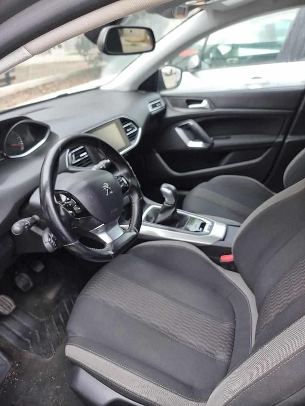 Cinzento Usado 2016 Peugeot 308 Carrinha | € 9.500 (Preço justo) - Imagem 1/4