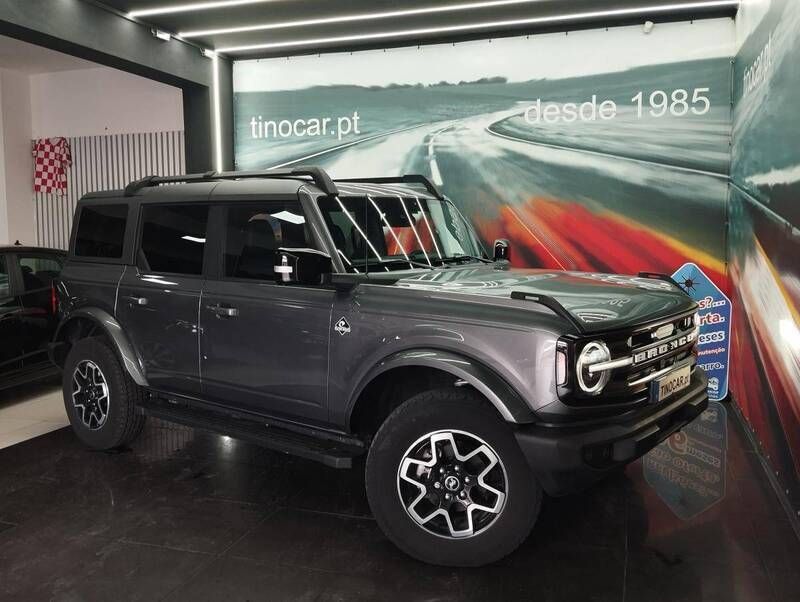 Cinzento Usado 2023 Ford Bronco SUV | € 80.499 - Imagem 1/4