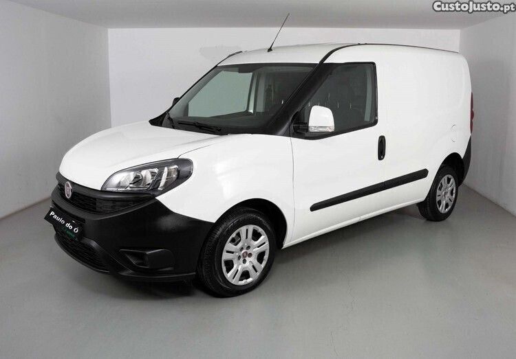 Branco Usado 2021 Fiat Doblò Monovolume | € 14.980 (Preço elevado) - Imagem 1/1