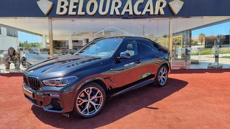 Preto Usado 2021 BMW X6 M50 SUV | € 95.000 - Imagem 1/4