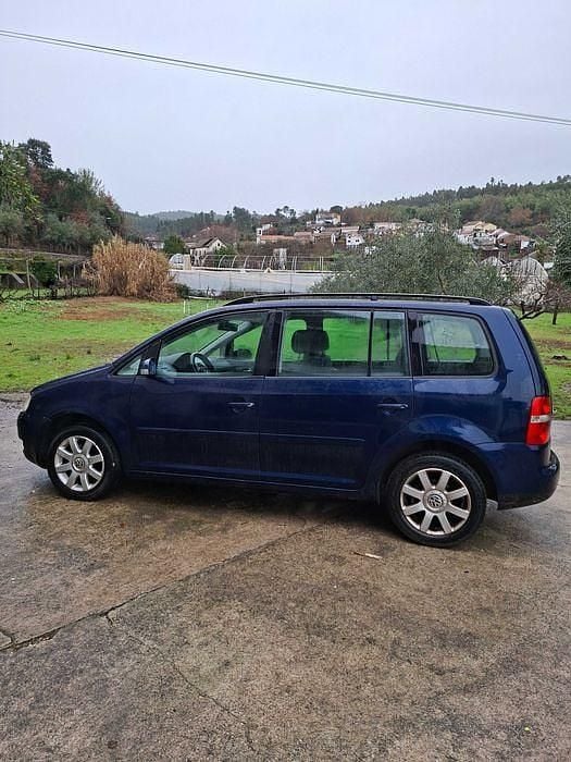 Usado 2003 VW Touran Monovolume | € 2.000 - Imagem 1/1