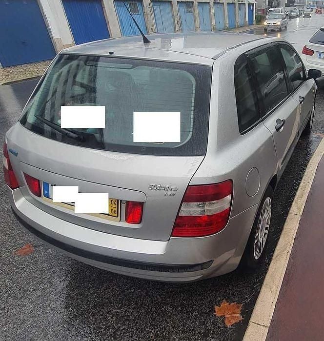 Usado 2004 Fiat Stilo Sedan | € 2.300 - Imagem 1/4