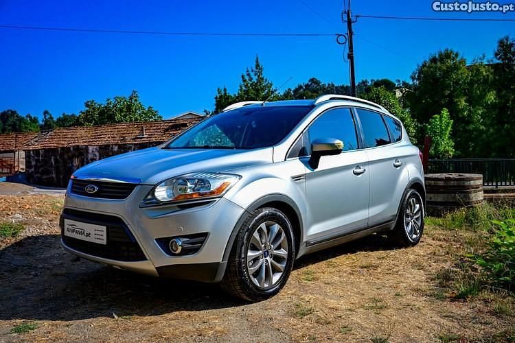 Cinza Usado 2009 Ford Kuga Titanium SUV | € 10.900 - Imagem 1/1